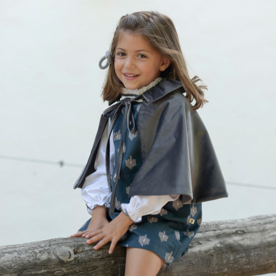 Capa terciopelo gris